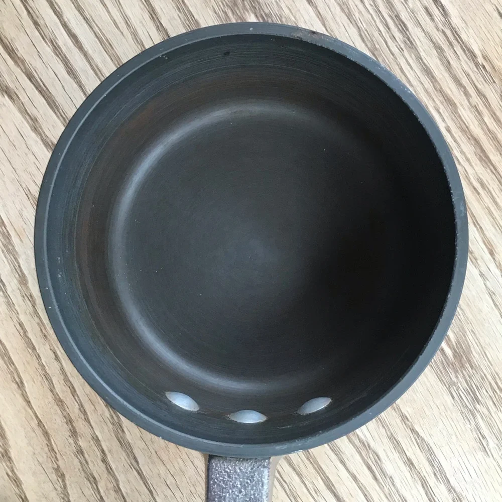 Calphalon Saucepan - Picture 3 of 8